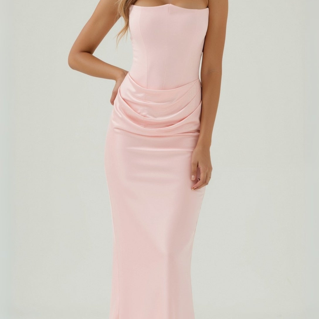 Strapless Bodycon Maxi Dress with Sleek Silhouette
