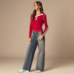 Yemelia mid rise wide leg denim jeans in a relaxed fit with a vintage wash. Classic five-pocket design.